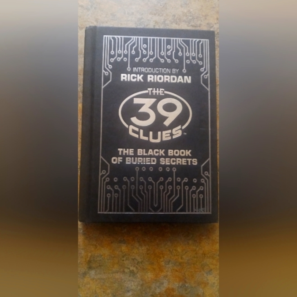 The 39 Clues: The Black Book of Buried Secrets - Hardcover